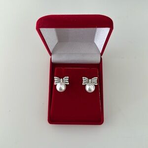 Pearl Bow earrings